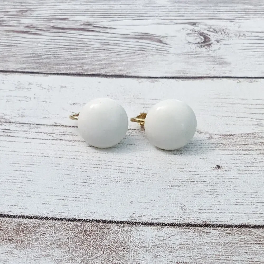 Vintage Clip On Earrings Off White Just Over 0.5